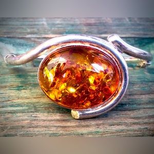 Vintage Modernist Baltic Amber Sterling Silver Hinged Bangle Bracelet
